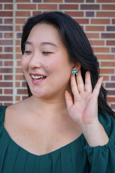 Bow Studs - Green Shimmer