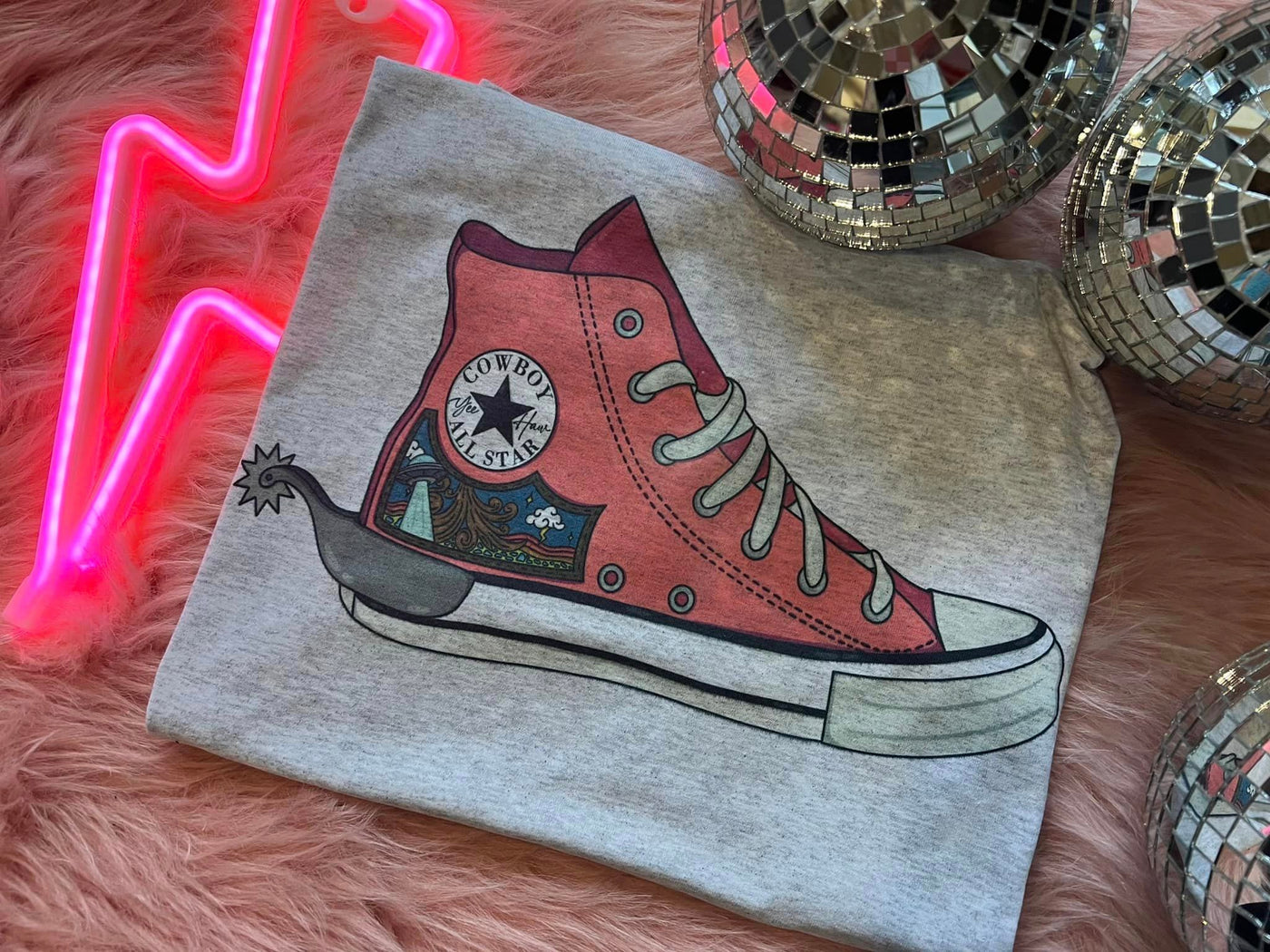 COWGIRL CONVERSE WITH SPUR TEE