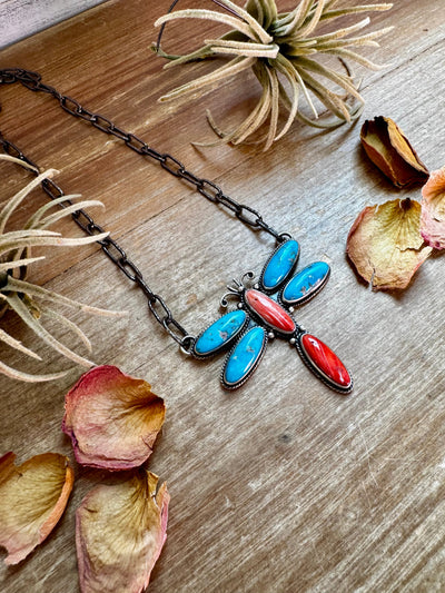 Dragonfly Pendant Necklace – Kingman Turquoise & Red Spiny Oyster – 19 Inch Sterling Silver Dragon Paperclip Chain