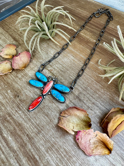 Dragonfly Pendant Necklace – Kingman Turquoise & Red Spiny Oyster – 19 Inch Sterling Silver Dragon Paperclip Chain