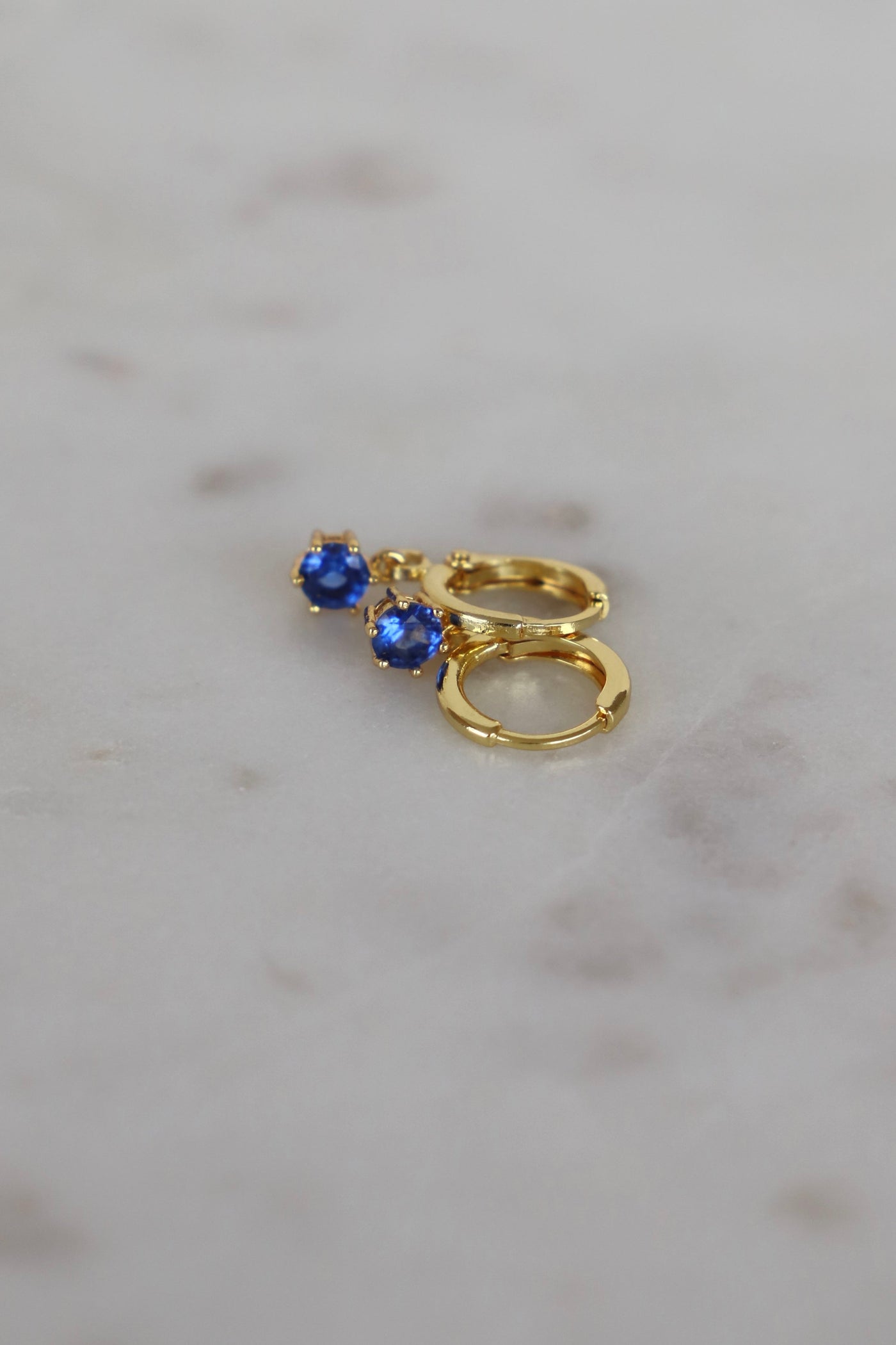 ROUND BIRTHSTONE HUGGIES