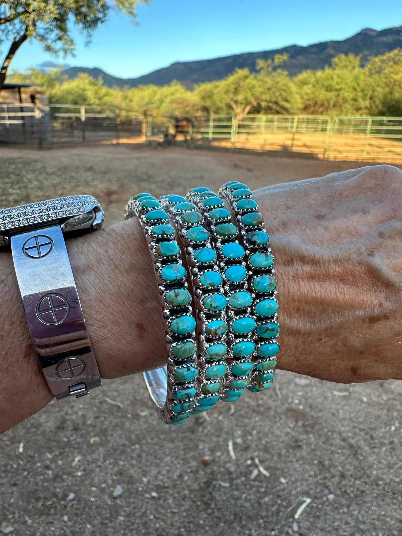 Handmade Royston Turquoise & Sterling Silver Bangle Bracelet 7.5 inch