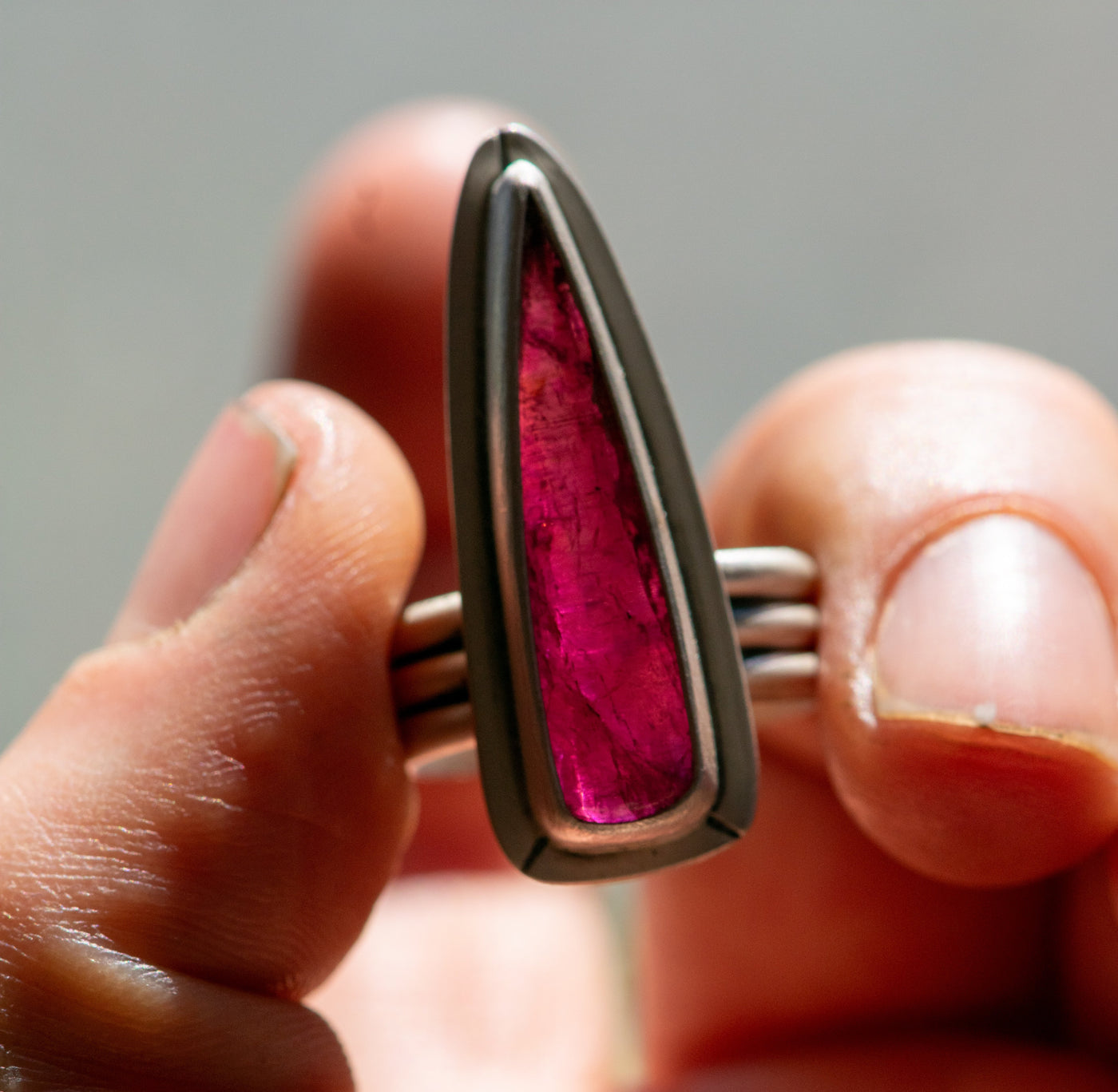 DAGGER TOURMALING RING