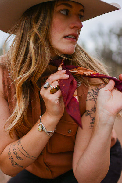 Show Day D Ring Snaffle Bit Wild Rag Scarf in Vintage Plum