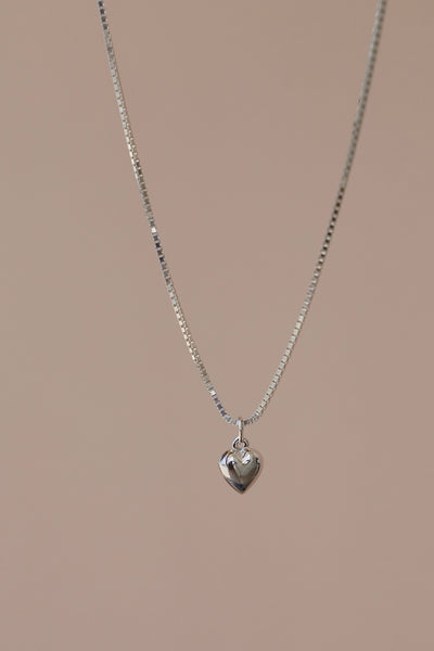 MINI SILVER PUFF HEART CHARM