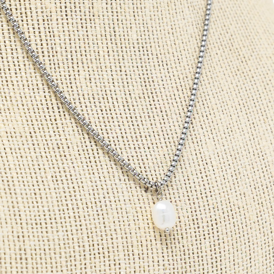 Single Pearl Chain Necklace