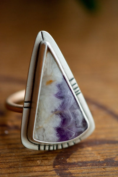 BLOOM AMETHYST RING