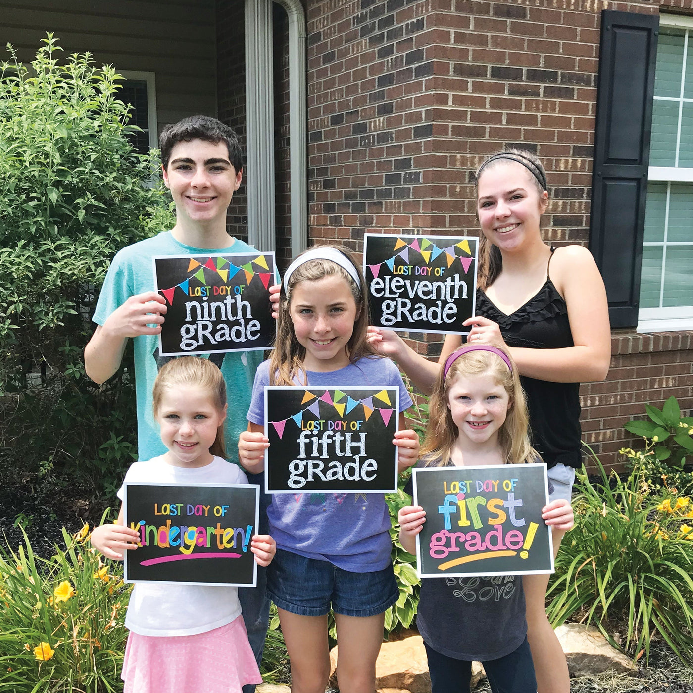 First & Last Day of School Signs + BONUS App Membership | Photo Prop Deck | 17 Grades | (4) Styles