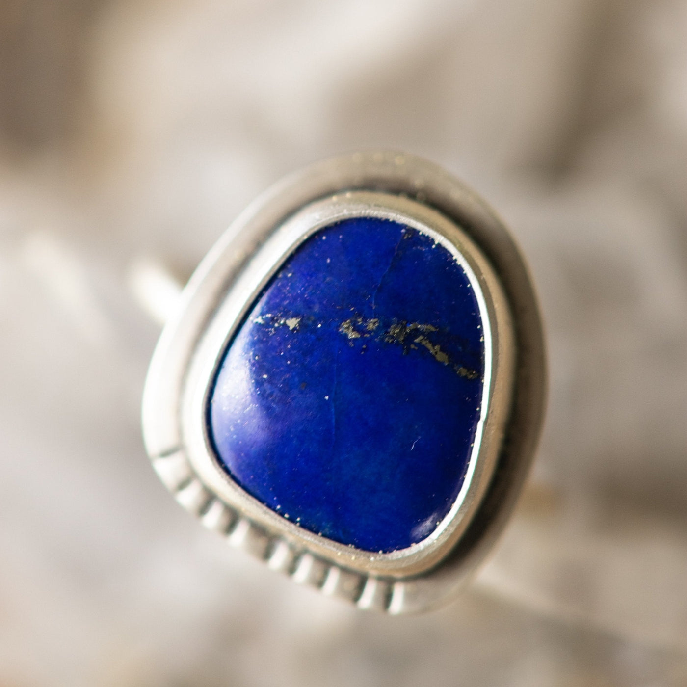 ROYAL LAPIS RING