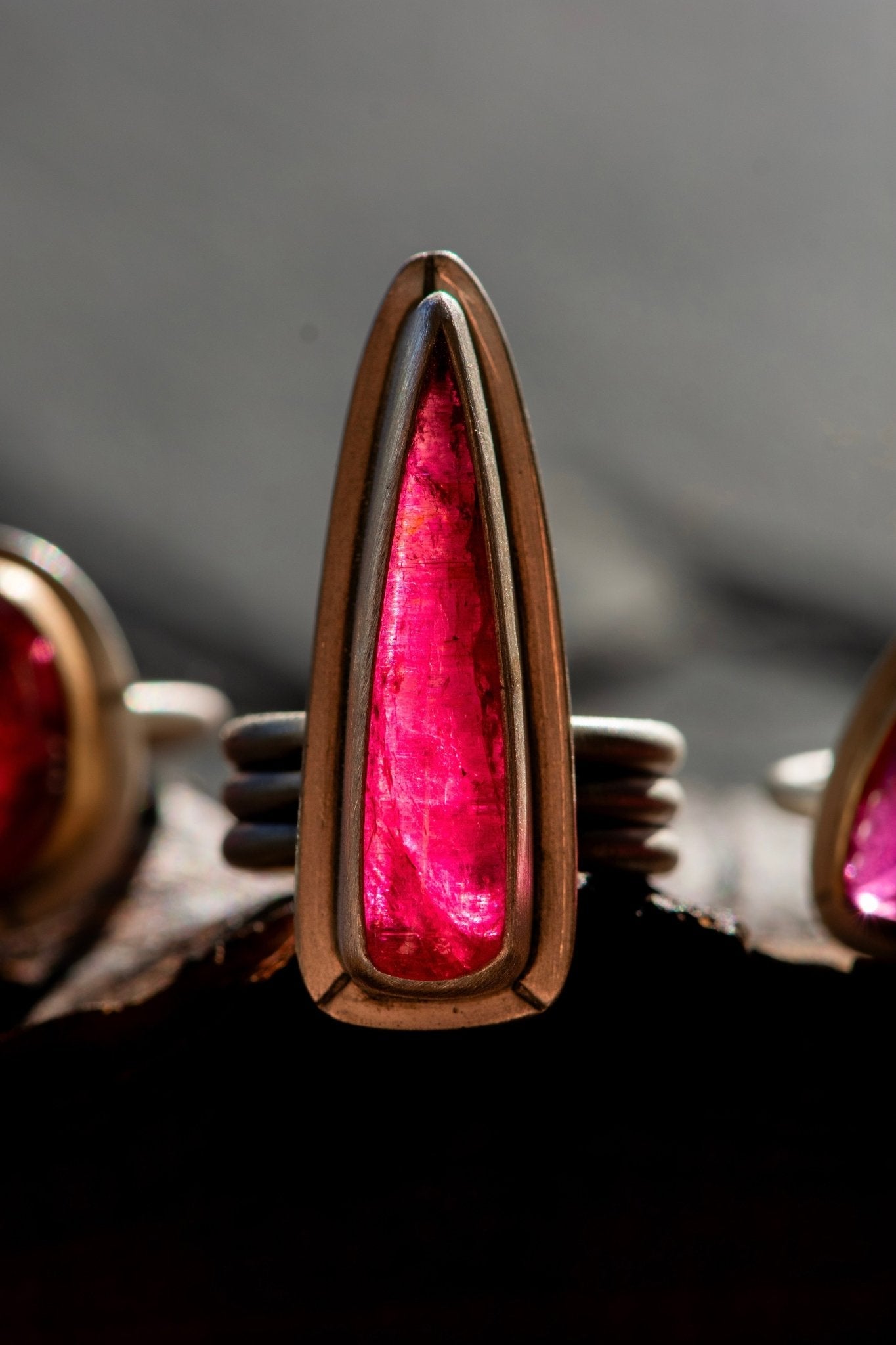 DAGGER TOURMALING RING