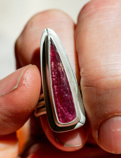 DAGGER TOURMALING RING