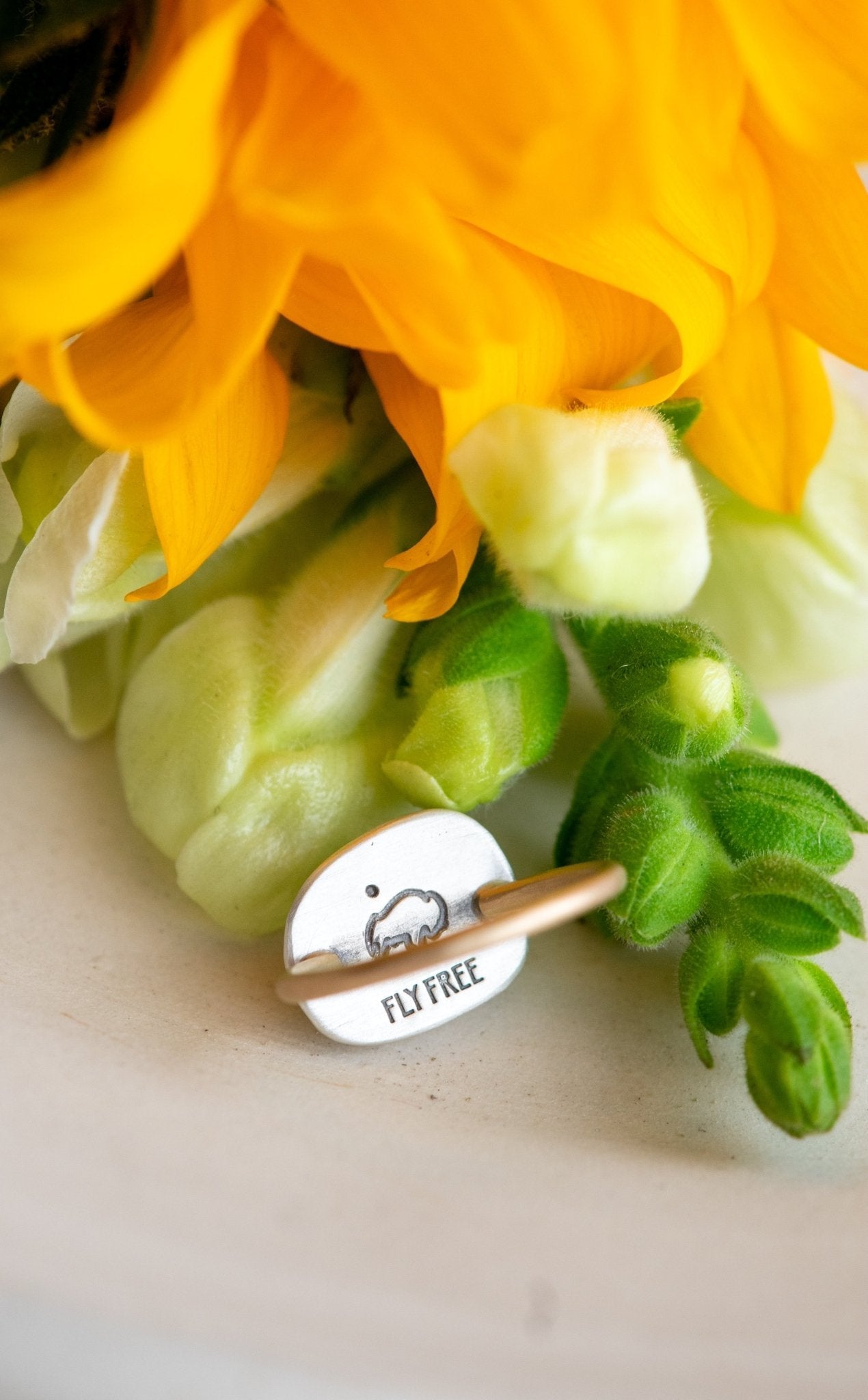 DEEP AQUAMARINE RING