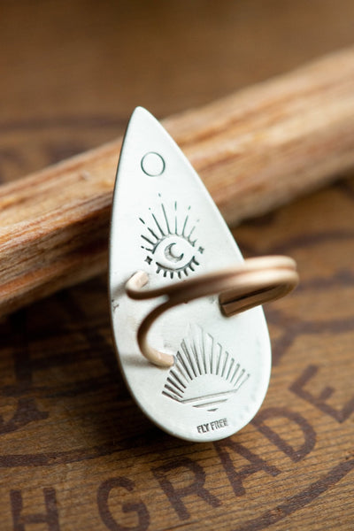 DIVINATION CHEVRON AMETHYST RING