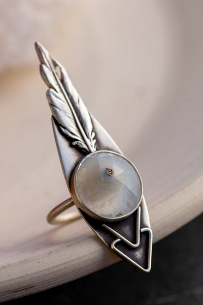 DREAMING SOLAR QUARTZ DAGGER RING
