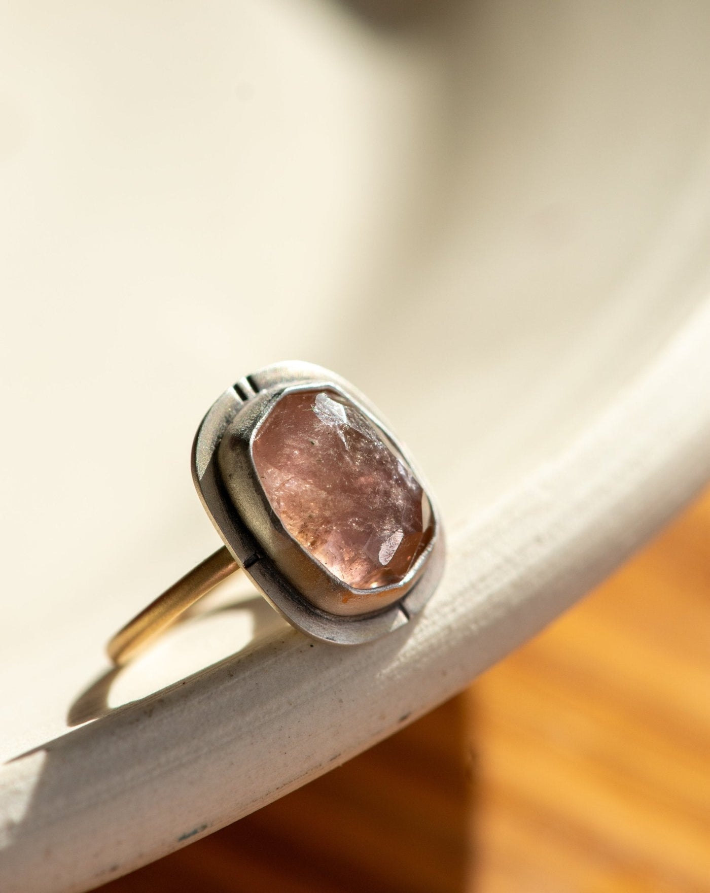 DULCET TOPAZ RING