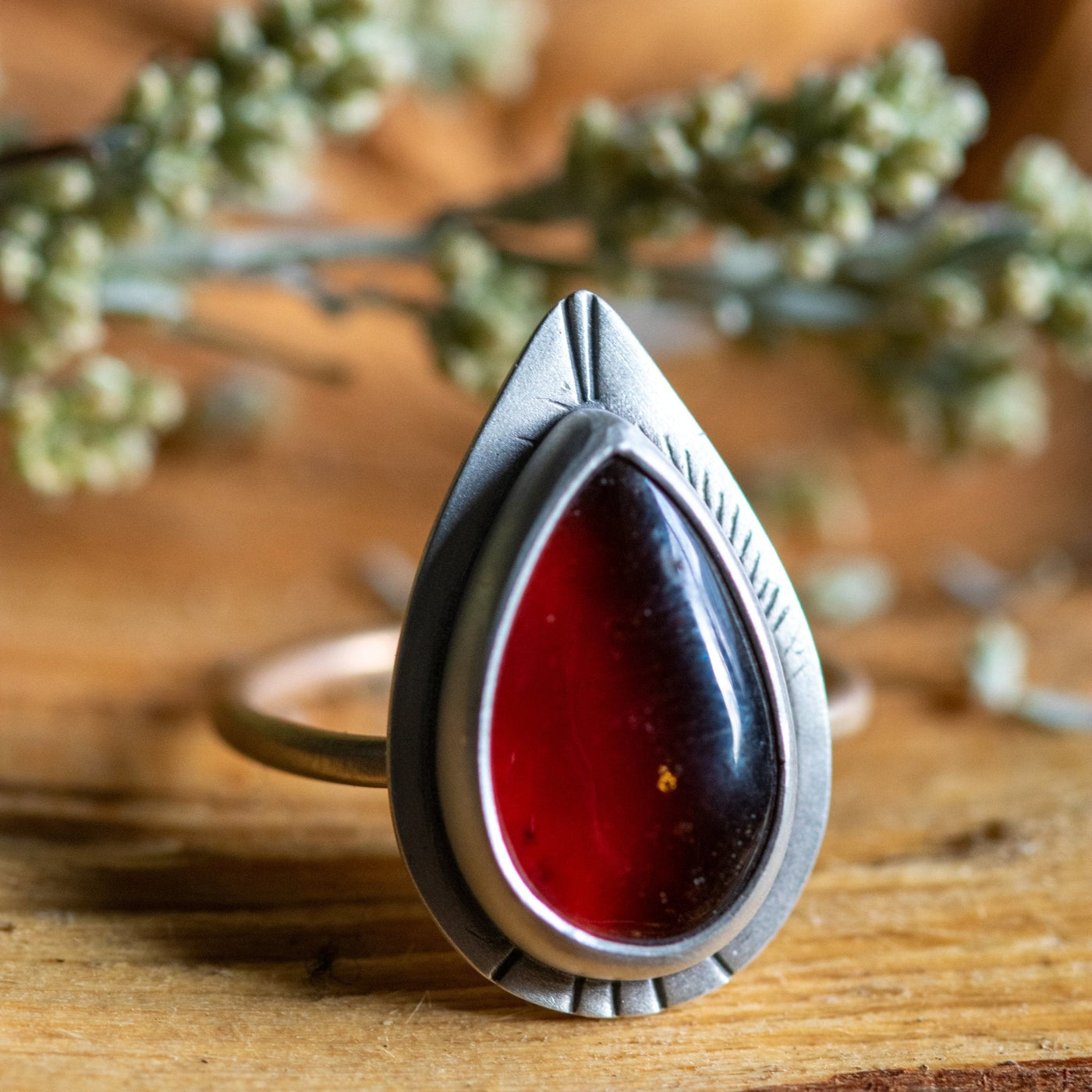 GARNET BRIGHT RING