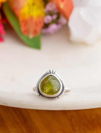GIMME GROSSULAR GREEN GARNET RING