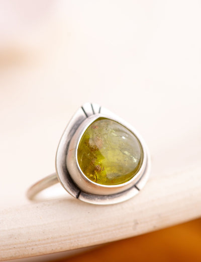 GIMME GROSSULAR GREEN GARNET RING