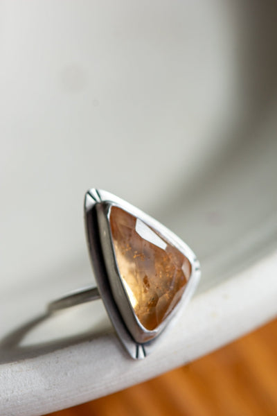 GLORY TOPAZ RING