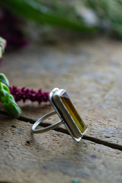 BRIGHTLY CITRINE RING