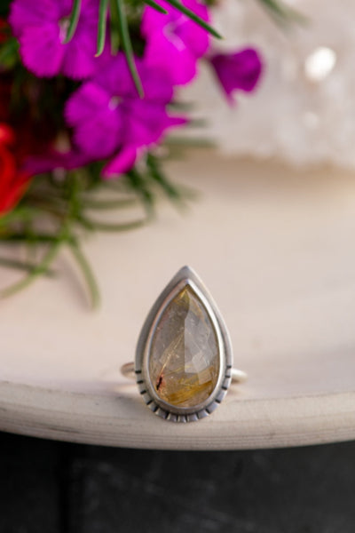 GOLDEN RUTILATED QUARTZ RING
