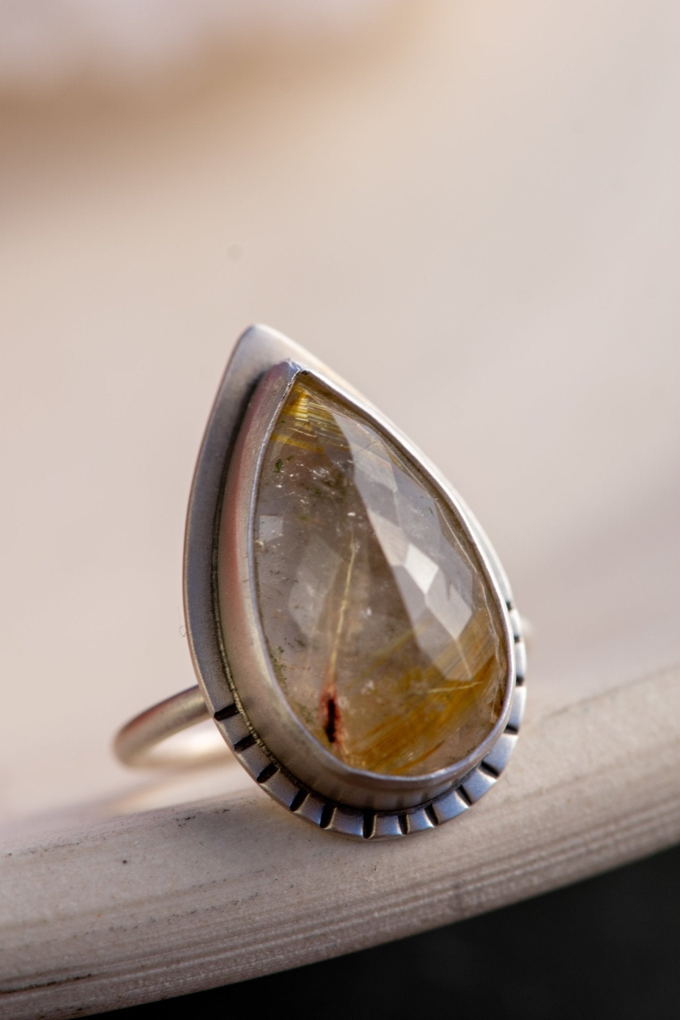 GOLDEN RUTILATED QUARTZ RING