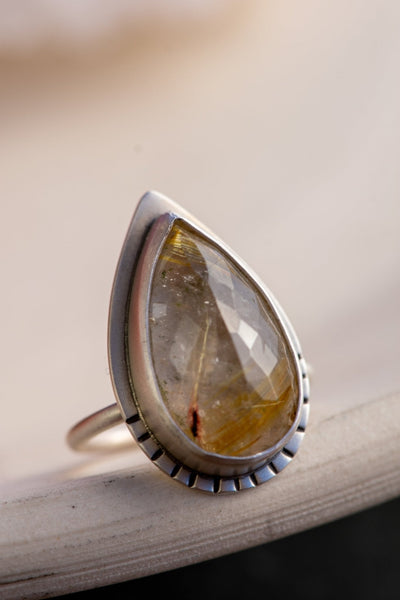 GOLDEN RUTILATED QUARTZ RING