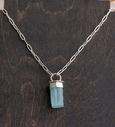 LIGHTED WAY AQUAMARINE NECKLACE