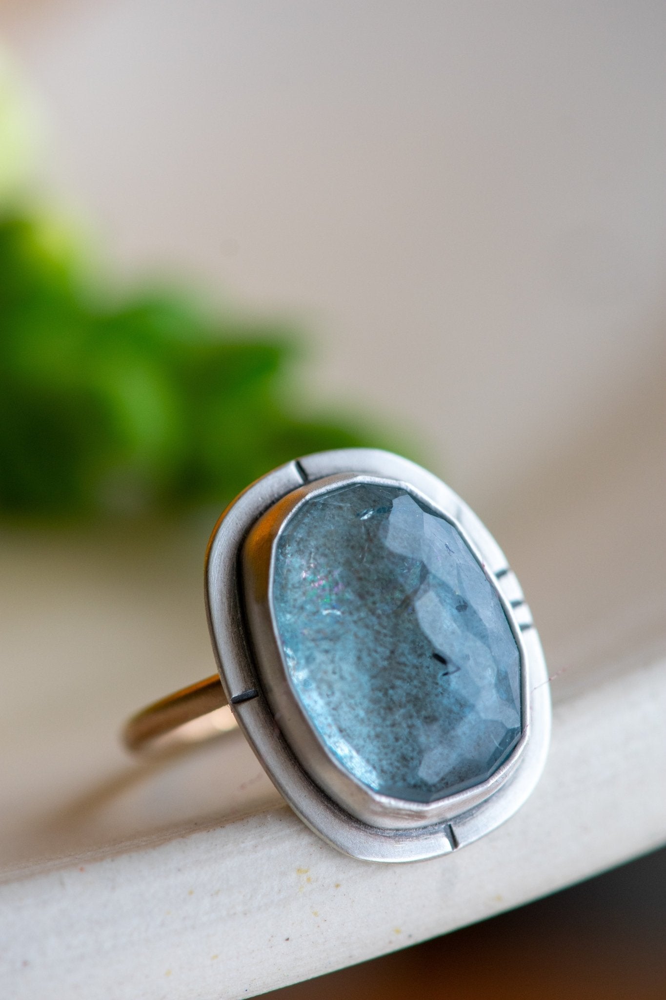 RAINBOW SHINING AQUAMARINE RING