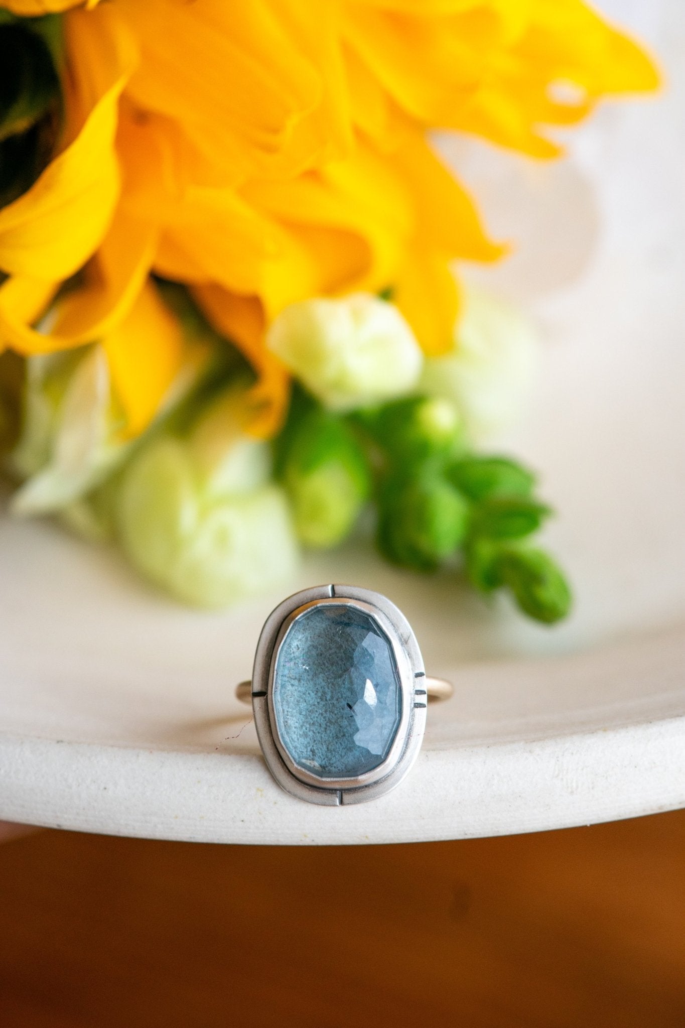 RAINBOW SHINING AQUAMARINE RING