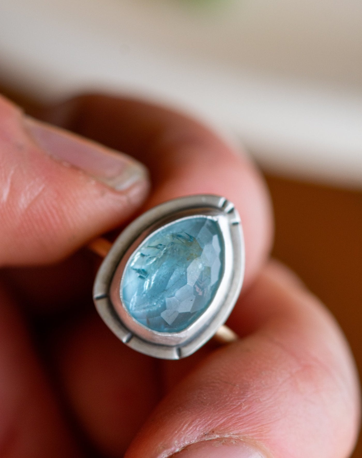 RIPPLE AQUAMARINE RING