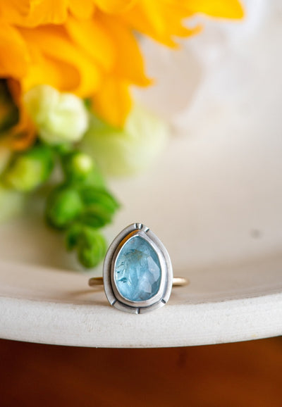 RIPPLE AQUAMARINE RING