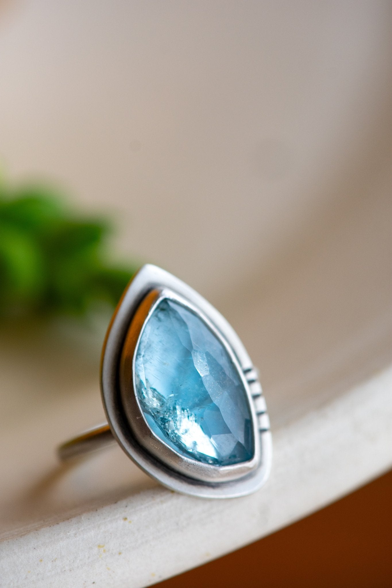 SHALLOW SEAS AQUAMARINE RING